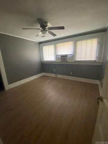 1936-1940 College Avenue, Conway, AR 72034