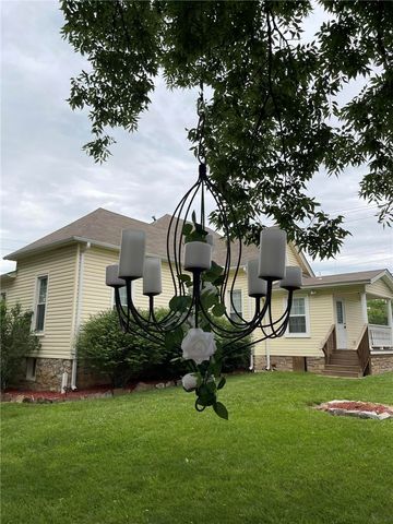 108 S Springfield Street, Berryville, AR 72616