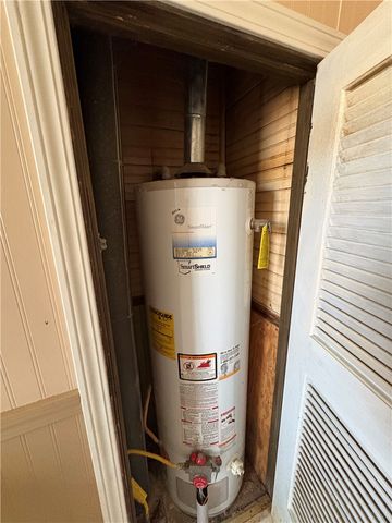 108 S Springfield Street, Berryville, AR 72616