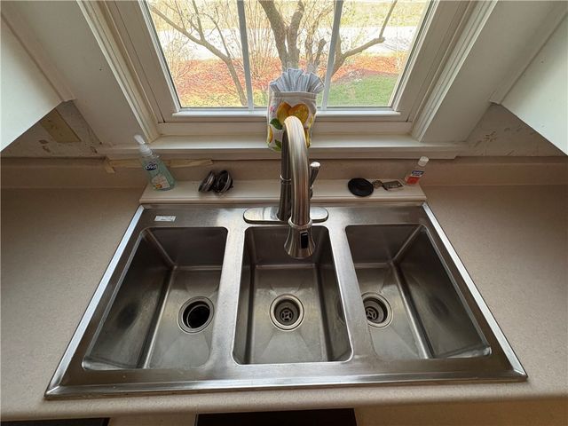 108 S Springfield Street, Berryville, AR 72616