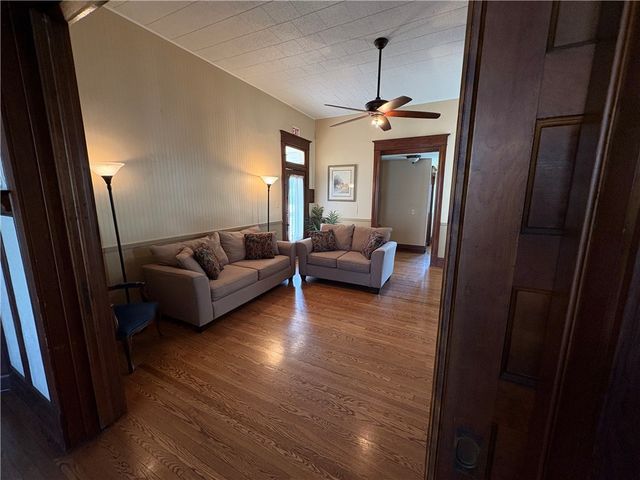 108 S Springfield Street, Berryville, AR 72616