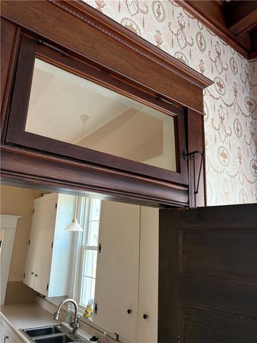 108 S Springfield Street, Berryville, AR 72616