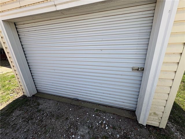 108 S Springfield Street, Berryville, AR 72616