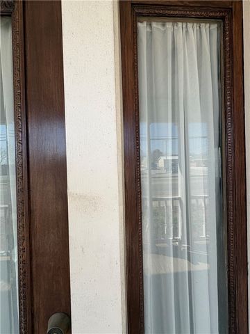 108 S Springfield Street, Berryville, AR 72616