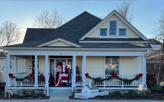 108 S Springfield Street, Berryville, AR 72616