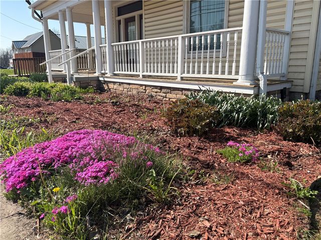 108 S Springfield Street, Berryville, AR 72616