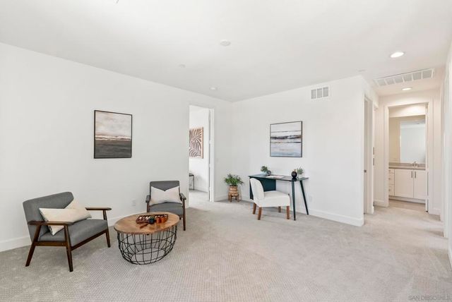 3304 Telaga Rd, Carlsbad, CA 92010