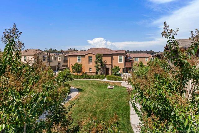 3304 Telaga Rd, Carlsbad, CA 92010