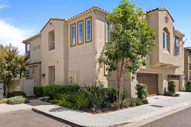 3304 Telaga Rd, Carlsbad, CA 92010