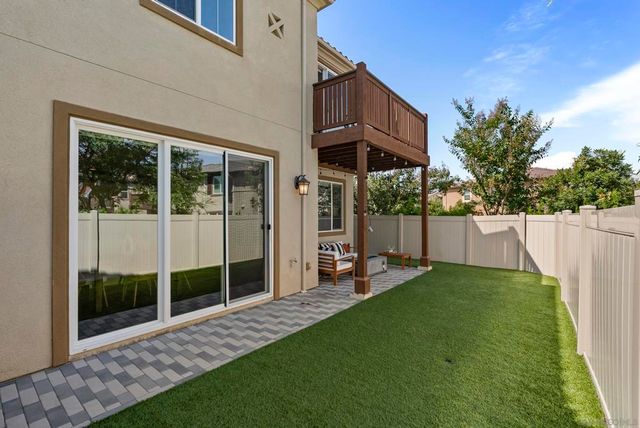 3304 Telaga Rd, Carlsbad, CA 92010