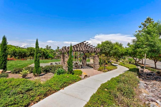 3304 Telaga Rd, Carlsbad, CA 92010