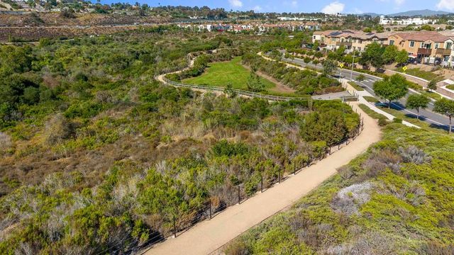 3304 Telaga Rd, Carlsbad, CA 92010