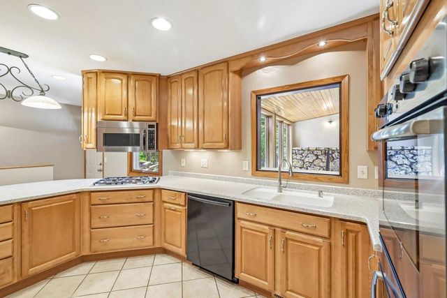 1210 Ellen Avenue, Madison, WI 53716