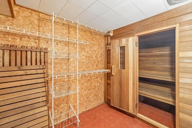 1210 Ellen Avenue, Madison, WI 53716