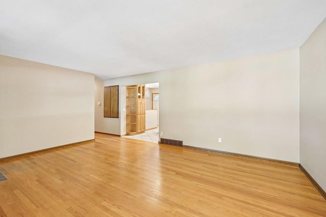 1210 Ellen Avenue, Madison, WI 53716