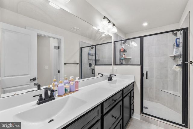 17379 HARRISON RIDGE DR, Dumfries, VA 22026