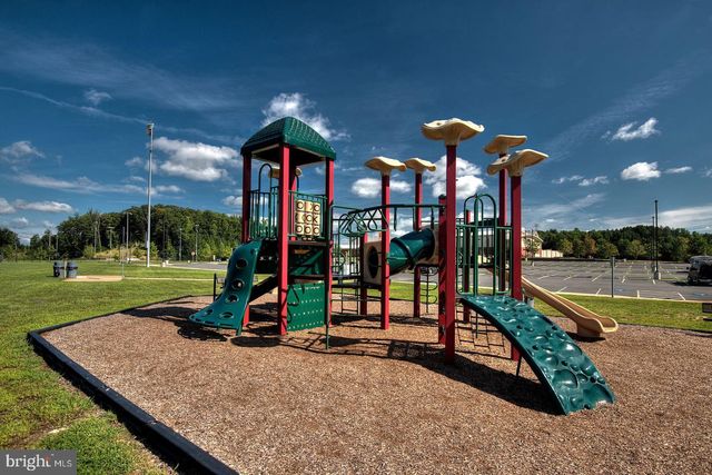 17379 HARRISON RIDGE DR, Dumfries, VA 22026