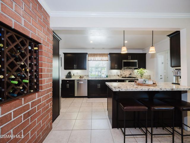 582 El Lado Drive, Simi Valley, CA 93065