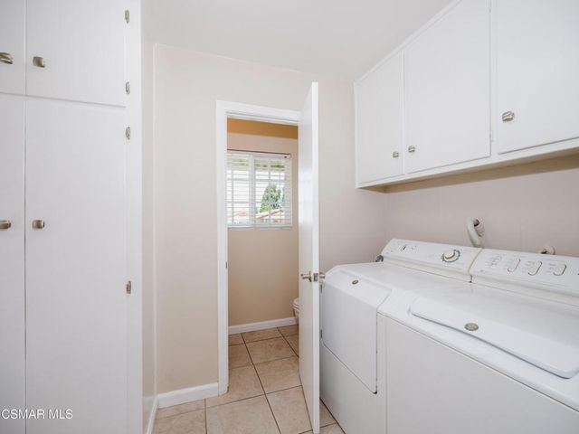 582 El Lado Drive, Simi Valley, CA 93065