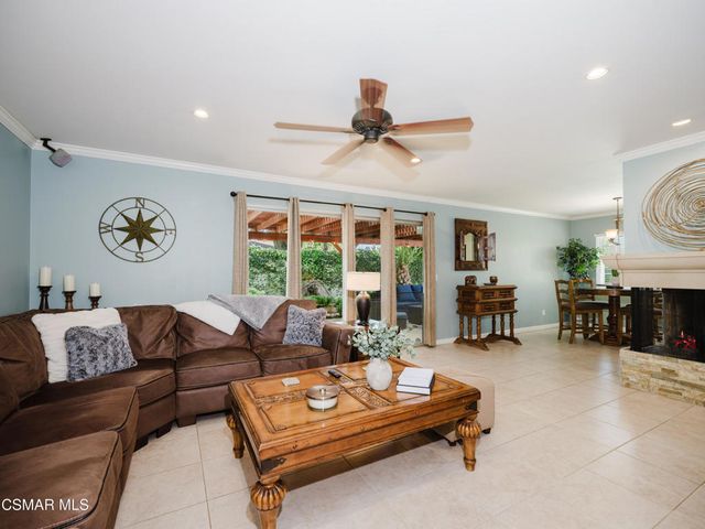 582 El Lado Drive, Simi Valley, CA 93065