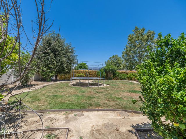582 El Lado Drive, Simi Valley, CA 93065