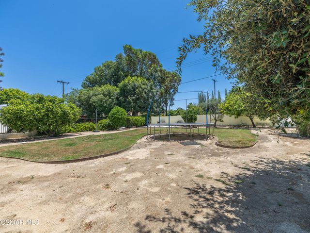 582 El Lado Drive, Simi Valley, CA 93065