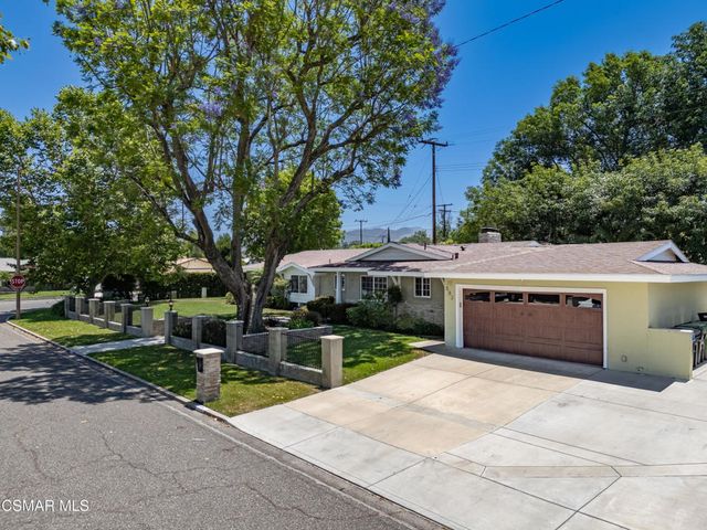 582 El Lado Drive, Simi Valley, CA 93065