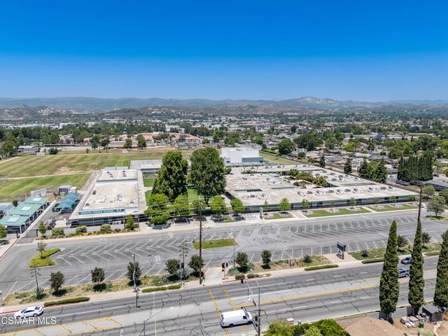 582 El Lado Drive, Simi Valley, CA 93065