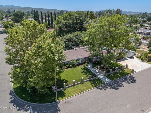 582 El Lado Drive, Simi Valley, CA 93065