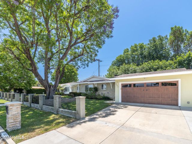 582 El Lado Drive, Simi Valley, CA 93065
