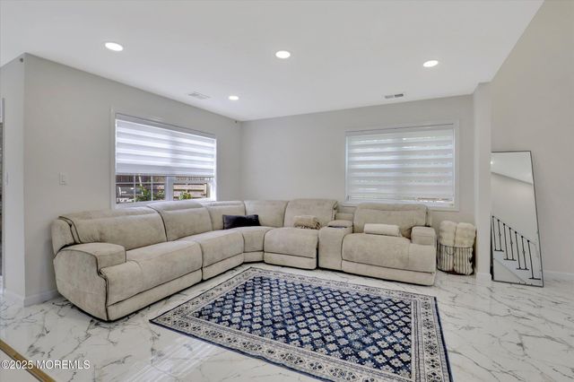 75 Winthrop Road 75D, Monroe, NJ 08831