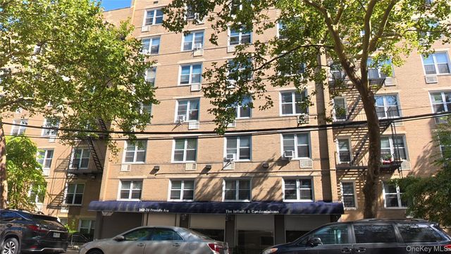 14220 Franklin Avenue 7F, Flushing, NY 11355