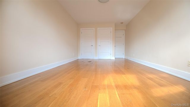14220 Franklin Avenue 7F, Flushing, NY 11355