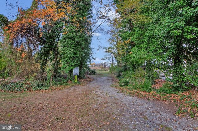 267 LAKE RIVIERA RD, Pasadena, MD 21122