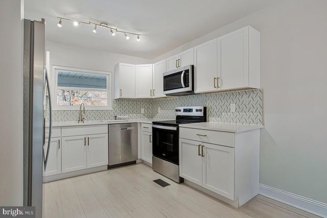 267 LAKE RIVIERA RD, Pasadena, MD 21122