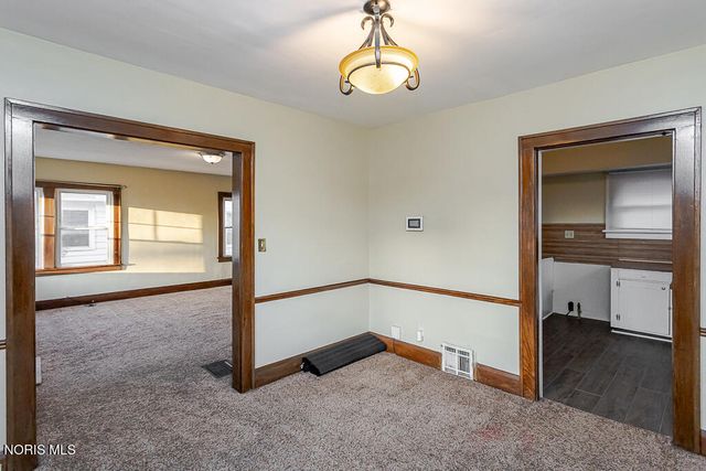 855 Brighton Avenue, Toledo, OH 43609