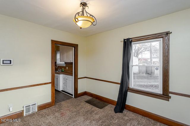 855 Brighton Avenue, Toledo, OH 43609