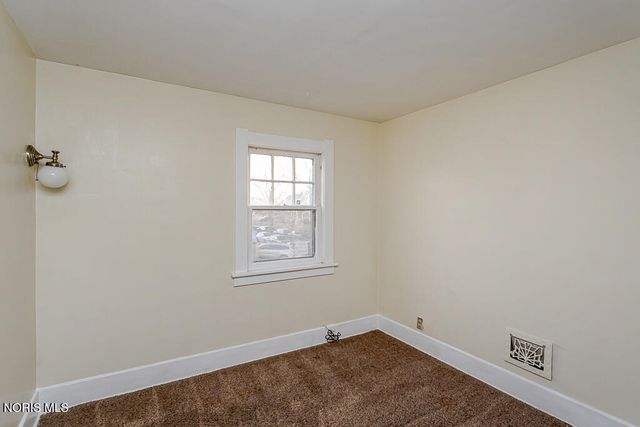 855 Brighton Avenue, Toledo, OH 43609