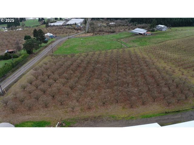 45868 Nw HILLSIDE Rd, Forest Grove, OR 97116