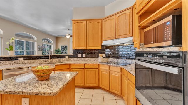 12008 Persimmon Avenue NE, Albuquerque, NM 87111