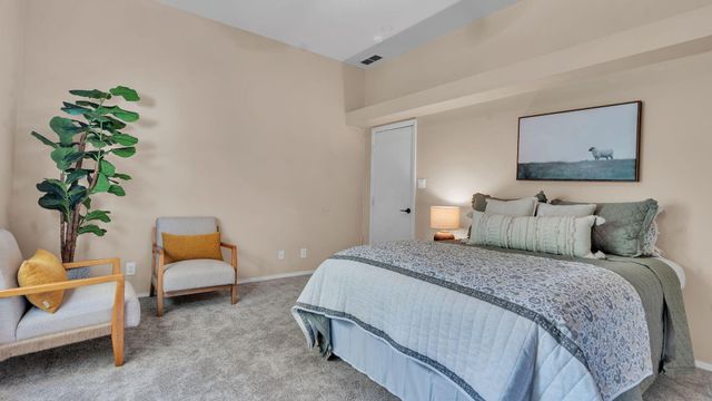 12008 Persimmon Avenue NE, Albuquerque, NM 87111