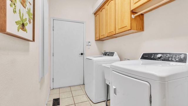 12008 Persimmon Avenue NE, Albuquerque, NM 87111