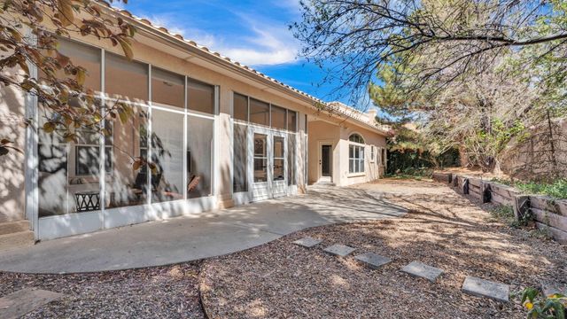 12008 Persimmon Avenue NE, Albuquerque, NM 87111