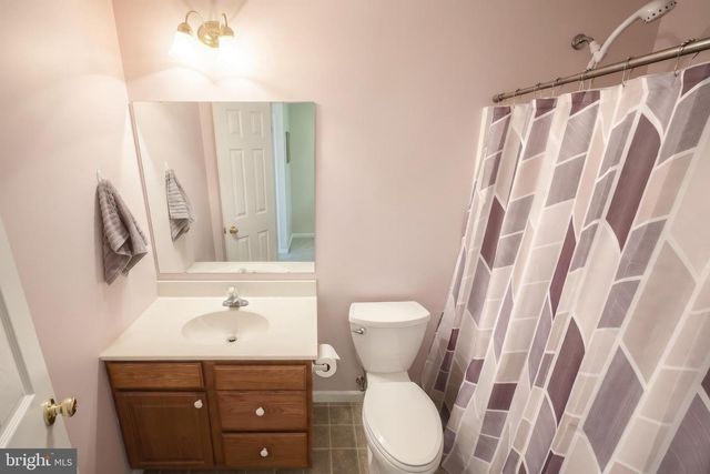 95 COLONIAL DR, Hanover, PA 17331