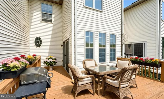 95 COLONIAL DR, Hanover, PA 17331