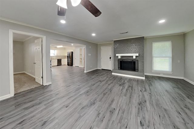 3302 Long Shadows Street, Spring, TX 77380