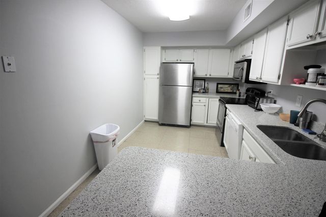 3151 Leewood Terrace L-129, Boca Raton, FL 33431