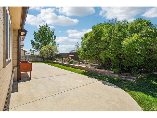 3226 Ivy Ct, Loveland, CO 80537