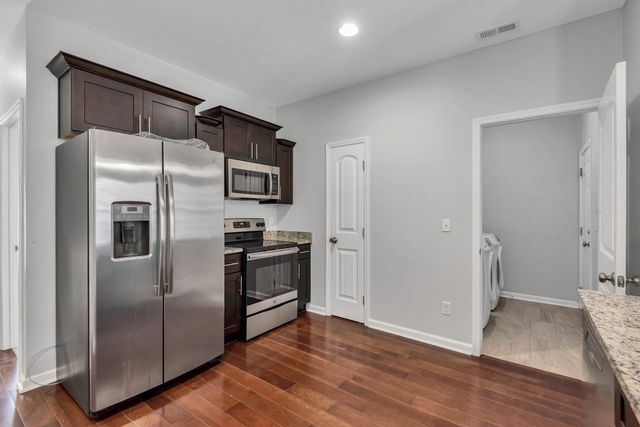 1605 Villa Cir, Lebanon, TN 37090