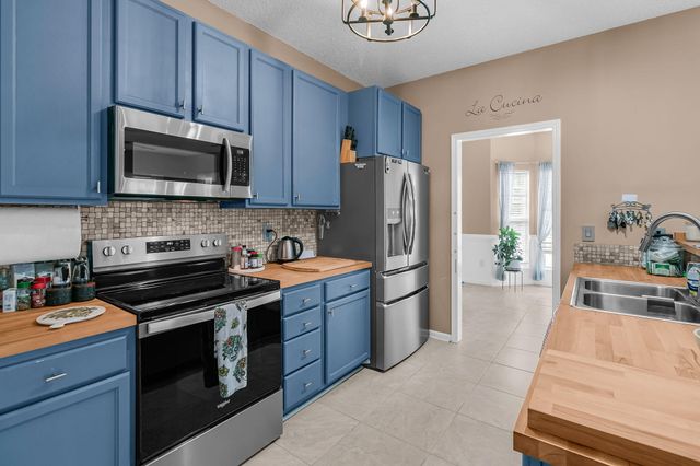104 Savannah River Drive, Summerville, SC 29485